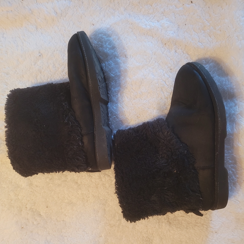 Black Faux Fur Lined Boots